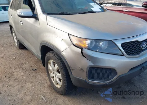 2012 Kia Sorento Lx z USA, uszkodzony, nr VIN 5XYKT3A1XCG281828